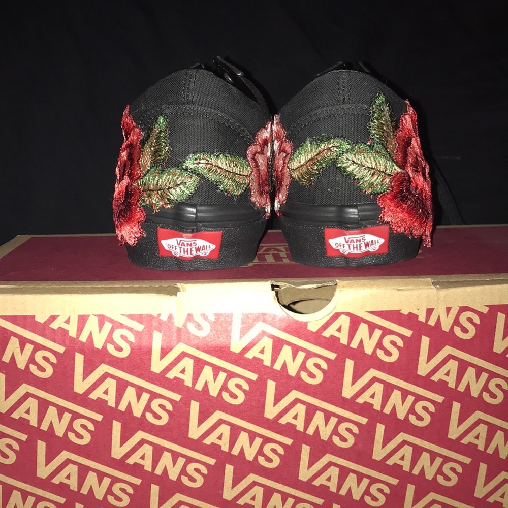 Custom Rose VANS - Picture 8 of 8